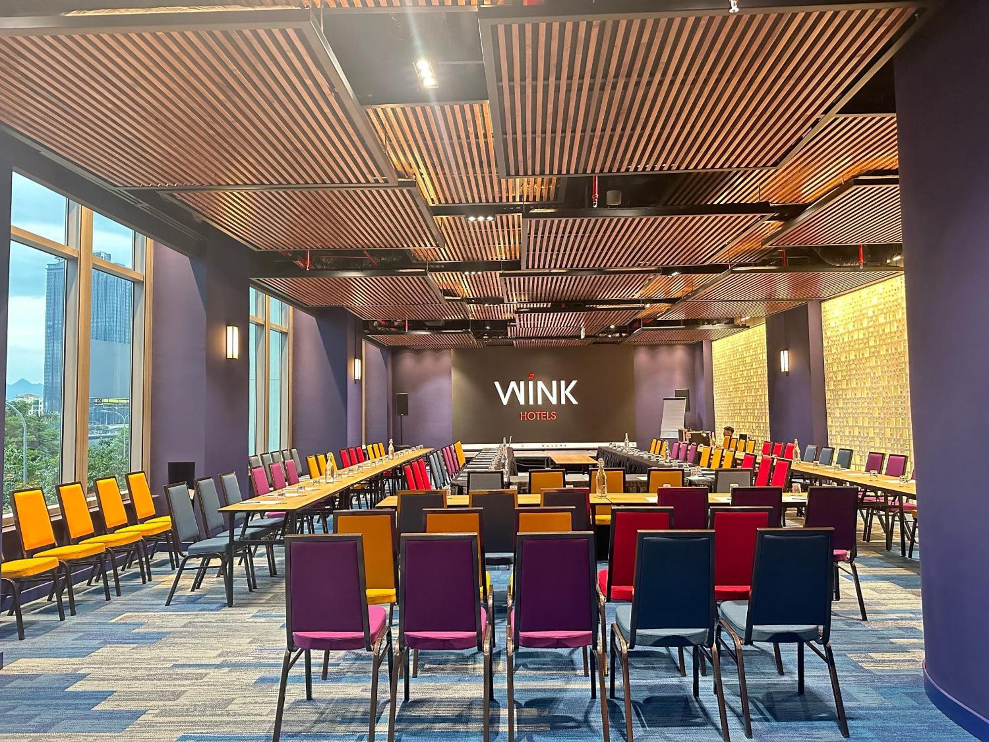 Wink Icon Hotel Danang Riverside - Luxury Suites - 24Hrs Stay & Rooftop Pool Bar Exterior photo
