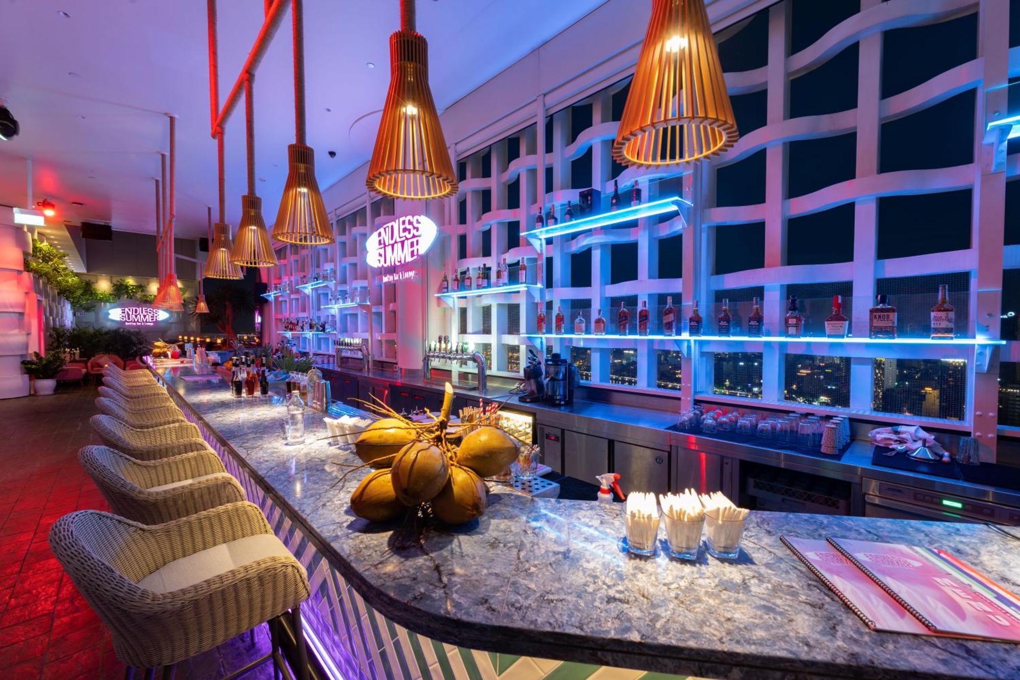Wink Icon Hotel Danang Riverside - Luxury Suites - 24Hrs Stay & Rooftop Pool Bar Exterior photo